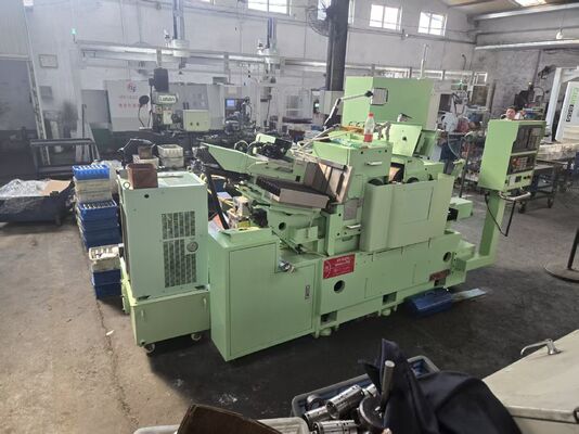 Mesin Gerinda Centerless CNC Presisi Tinggi dengan spindel statis hidrolik bebas gesekan berdaya tinggi tanpa perawatan