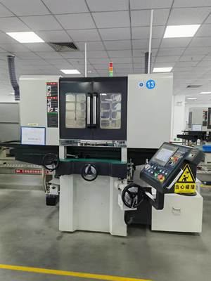 Mesin Gerinda Permukaan Gerak Atas dan Bawah Roda Gerinda 460mm untuk Tugas Berat dan Penggilingan Presisi Tinggi Ukuran Meja 300*700mm